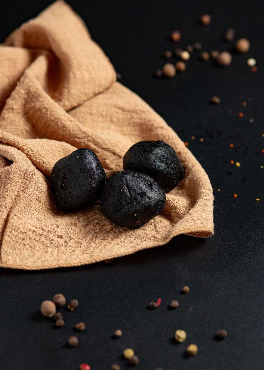 Chili Cheddar Black Nuggets