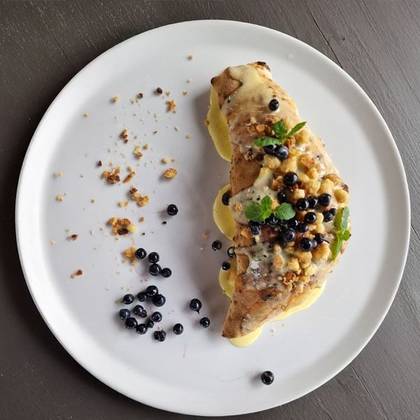 JAGODOWE CALZONE