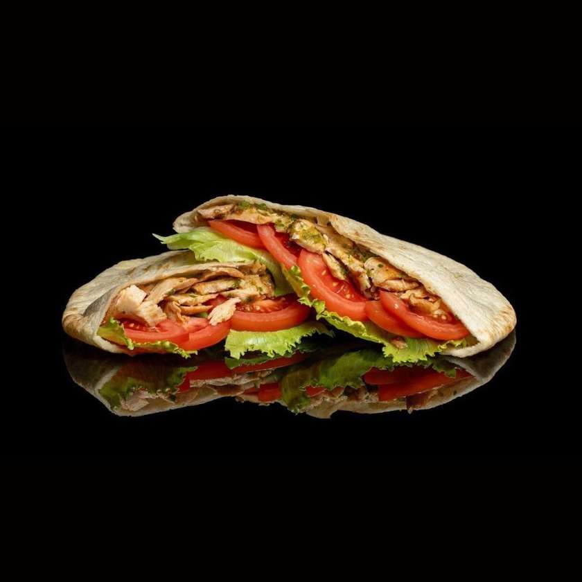 Pita with chicken, 390g