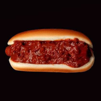 Queens Hot Dog (with meat chili)
