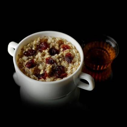 Oatmeal with Berries and Honey, 222g