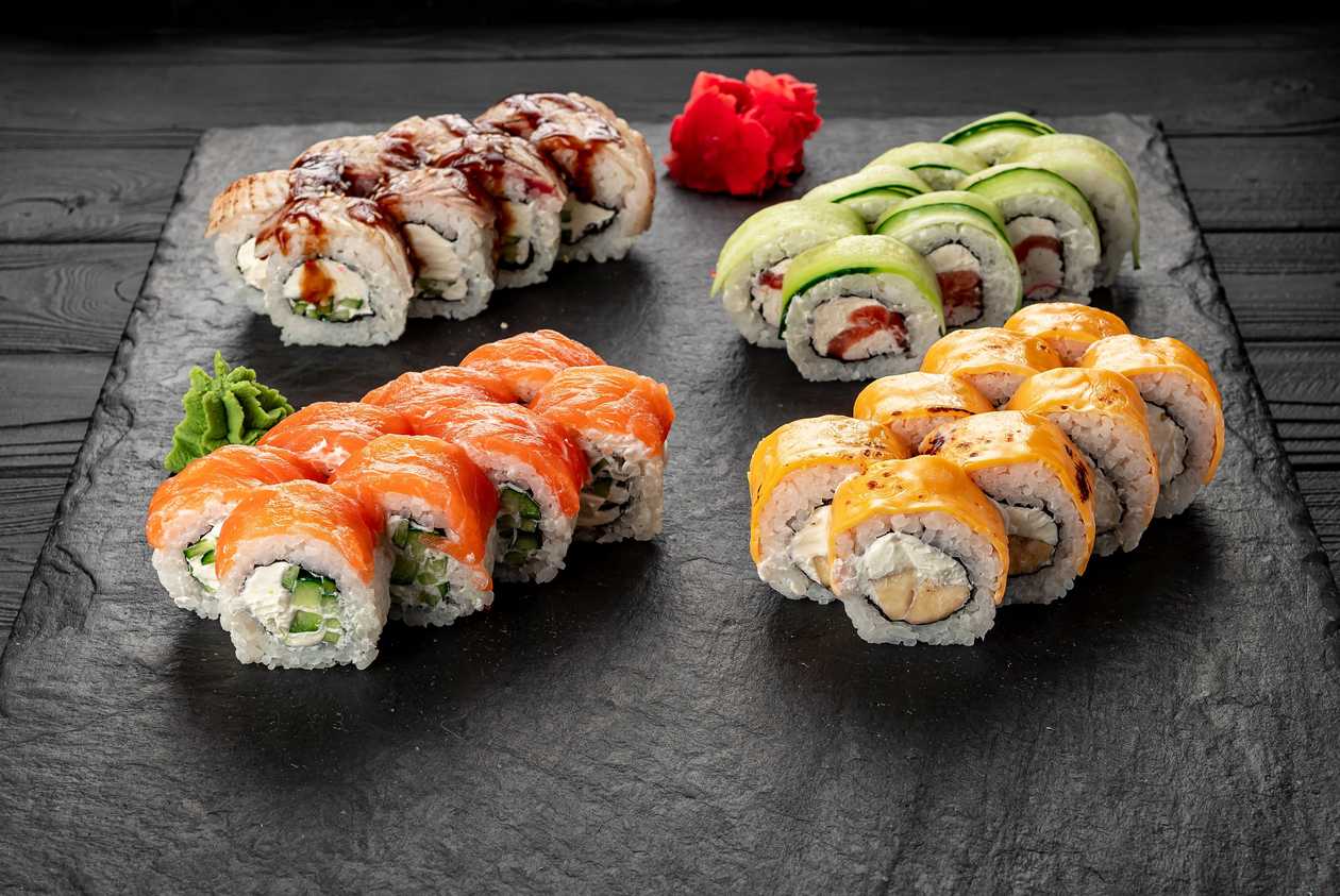 1. Sushi (14 Pçs)