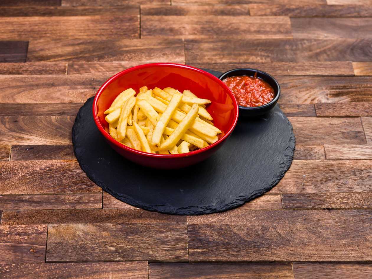 Deep-fried potatoes - Optionally (slices, boats, straws, croquettes) with sauceroquettes) with sauce