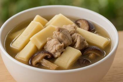 32. Kuře s Bambusem a Houbami (12)