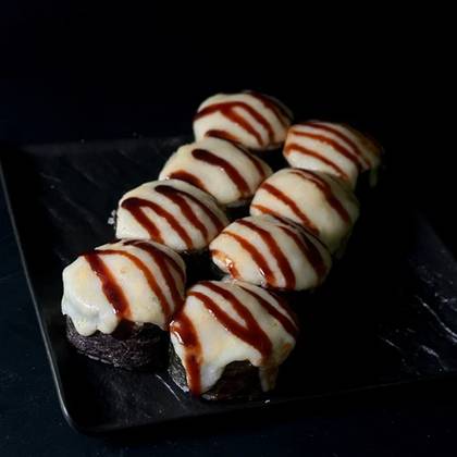 Signature Baked Roll with Shrimp (350g)