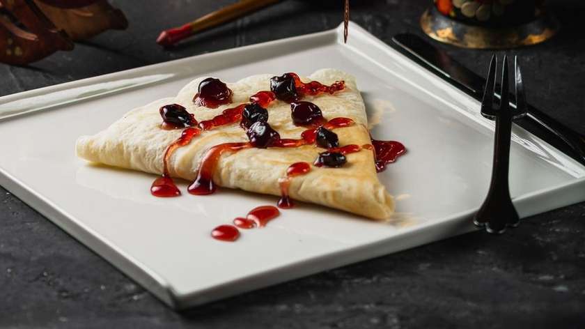 Pancake with jam