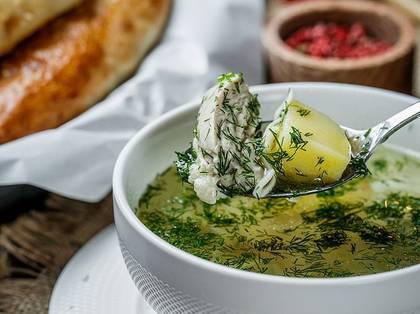 Курячий бульон з домашньою локшиною