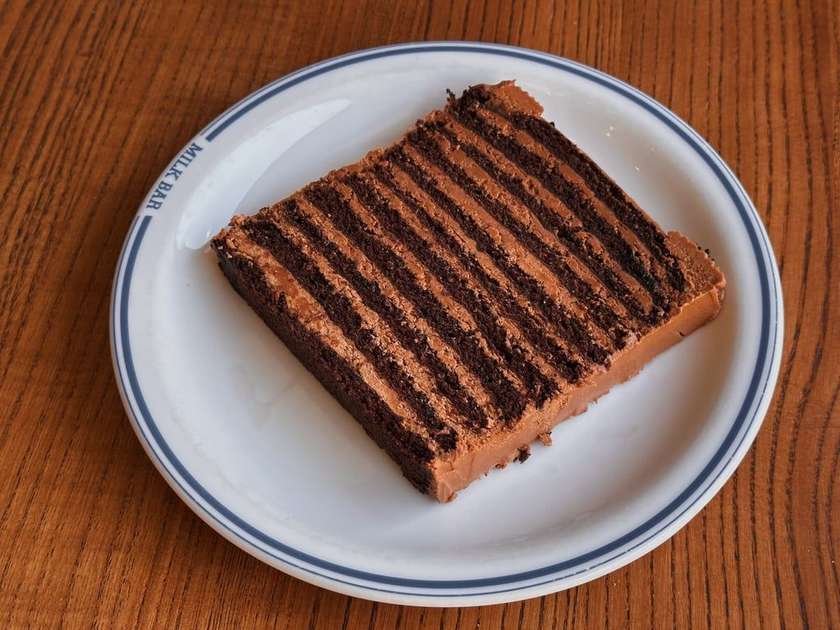 CHOKO WAVE CAKE