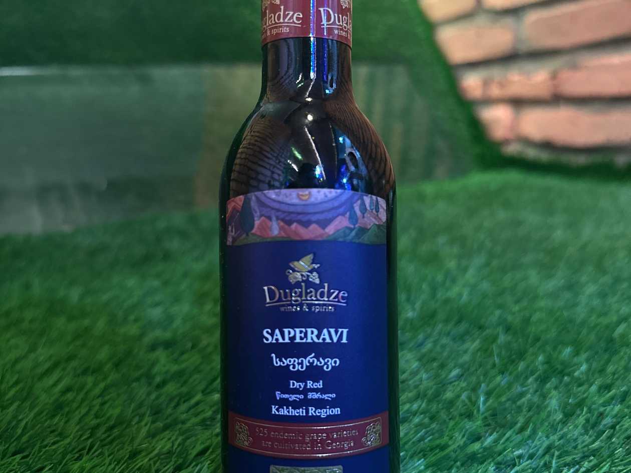 Dry red wine (187ml)