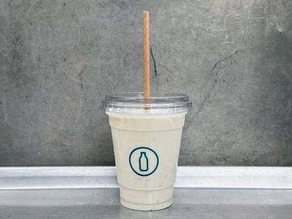 BANANA SHAKE