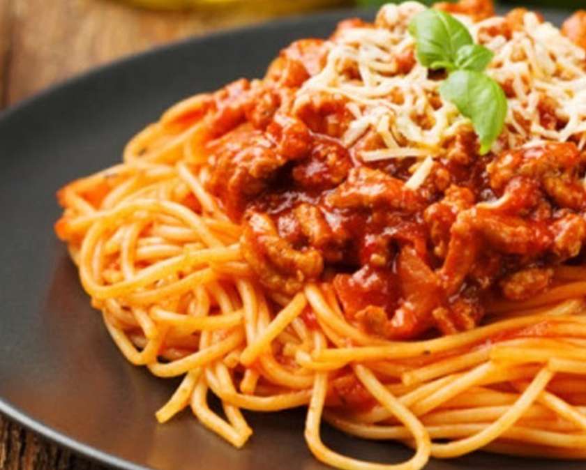 Spagetti bolonez