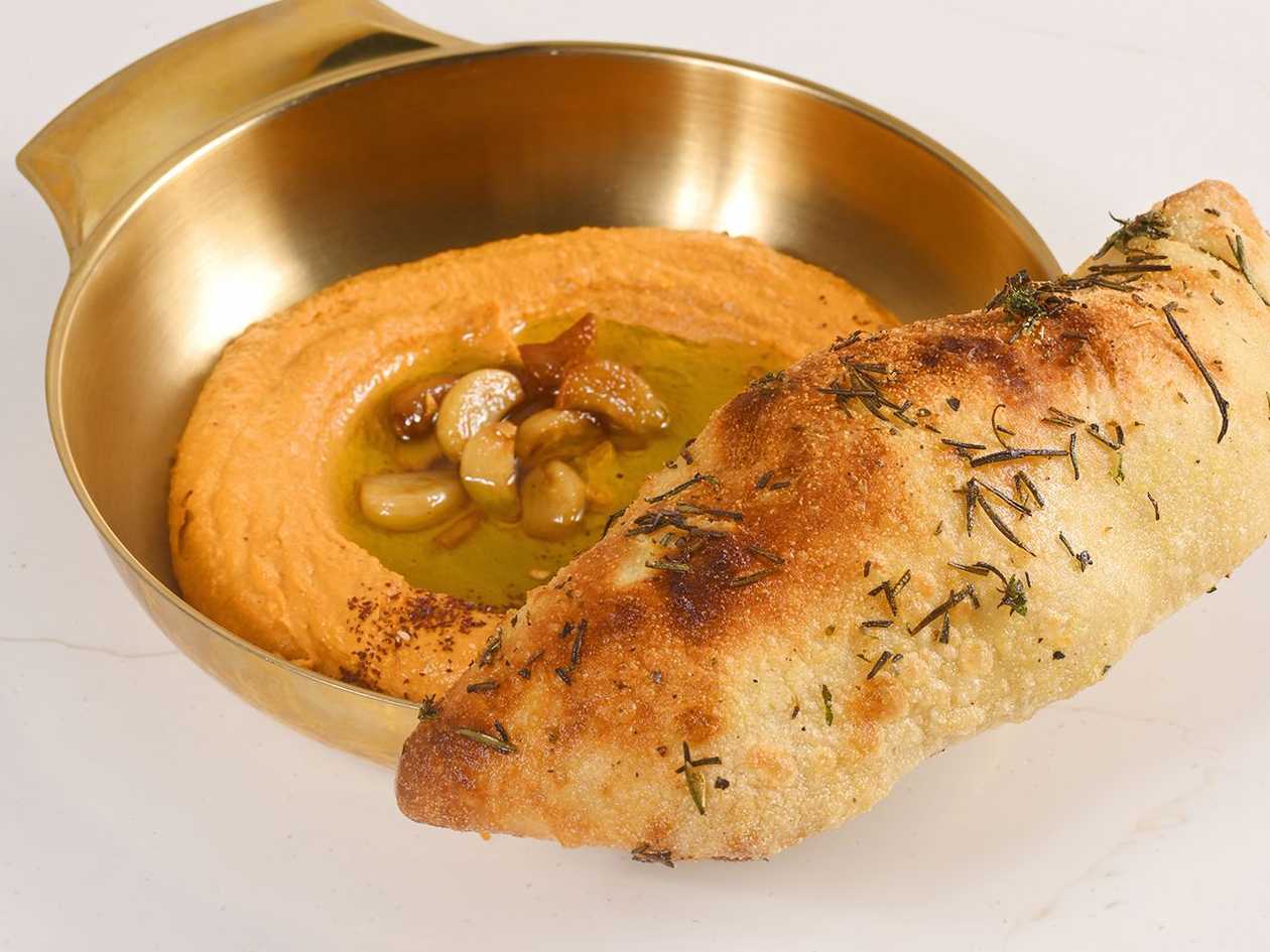 Red Pepper Hummus [NEW]