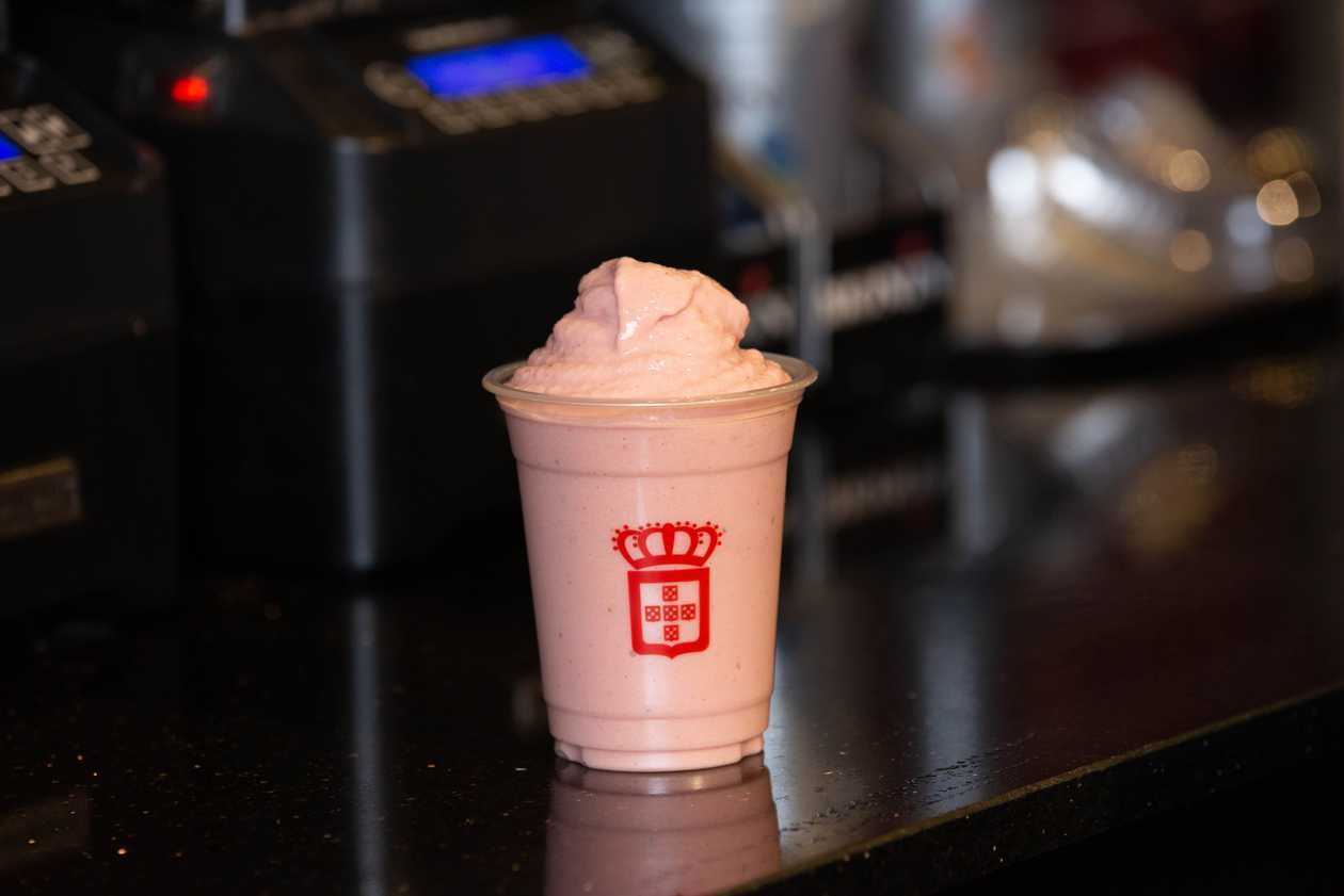 Vanilla, Banana & Honey Milkshake