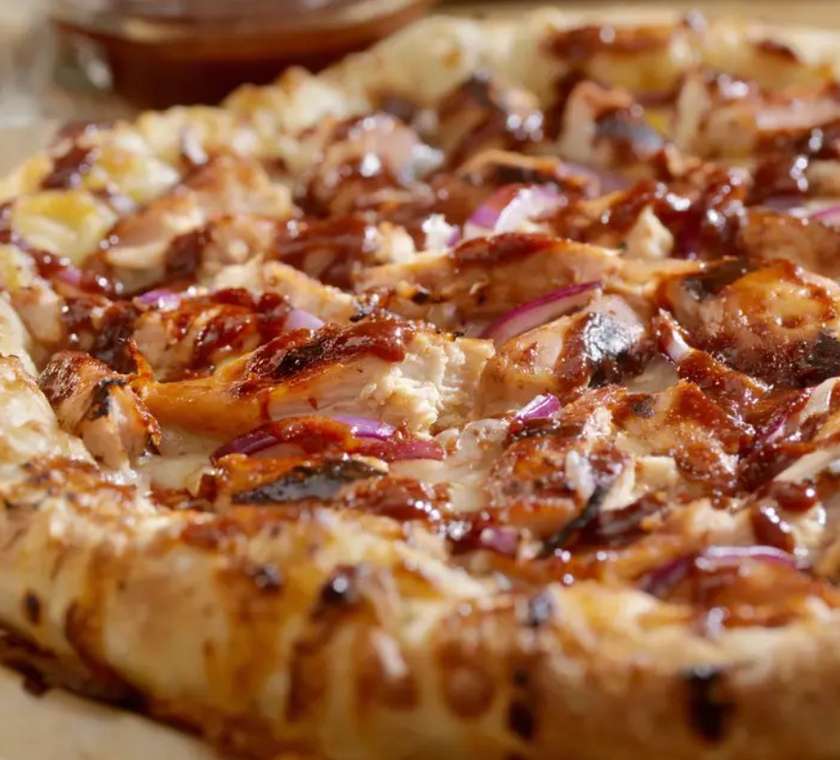 Toyuqlu pizza