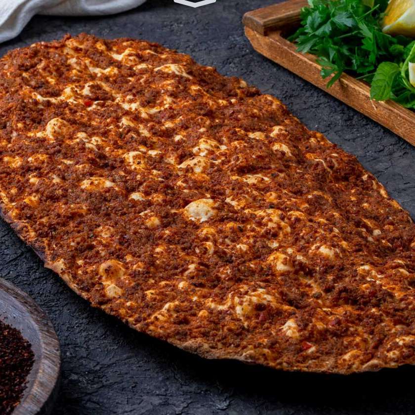 Acılı lahmacun
