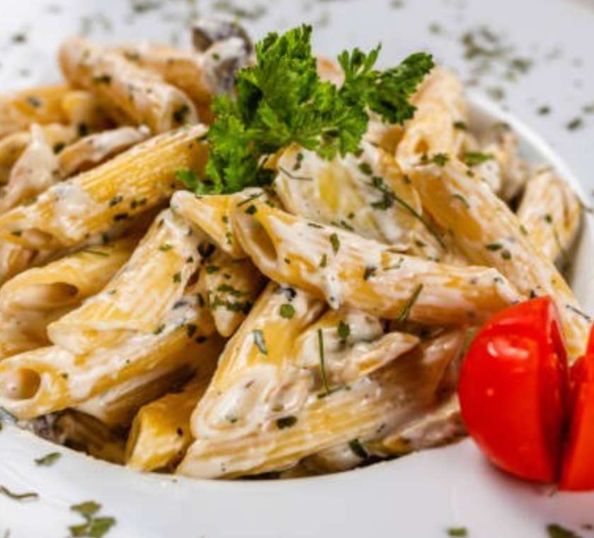 Penne rigatte toyuq