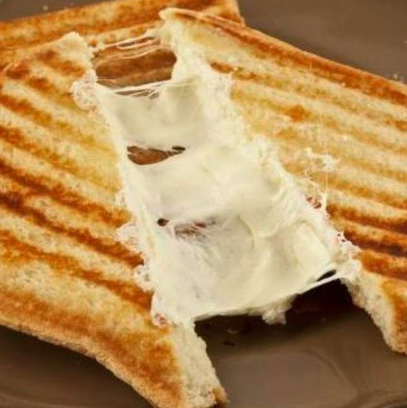 Sadə kaşarlı tost