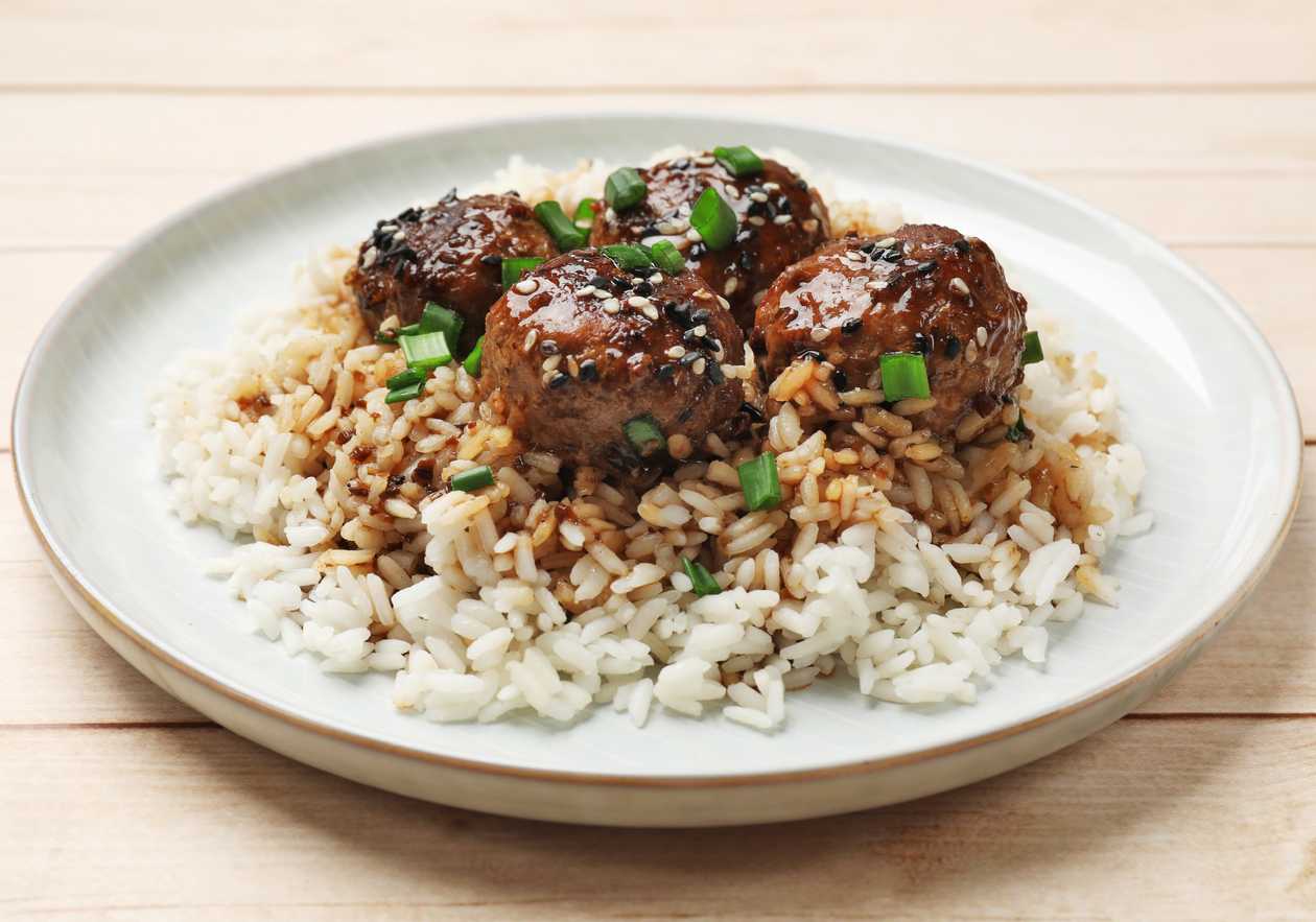 Shanghai meatballs, rice