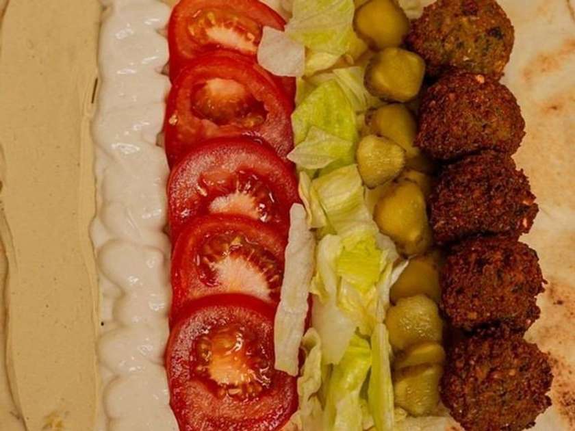 Falafel Classic with pickled cucumber