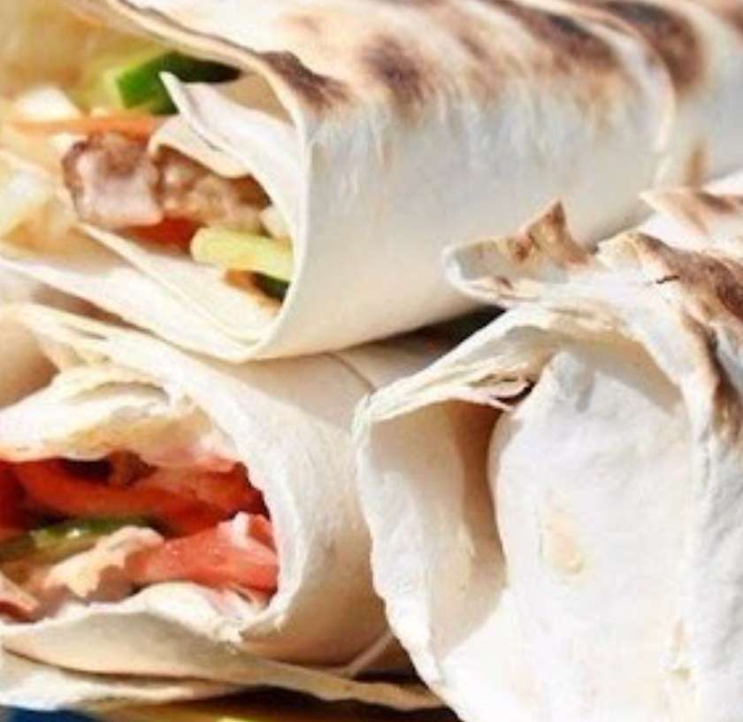 Şaurma lavaşda