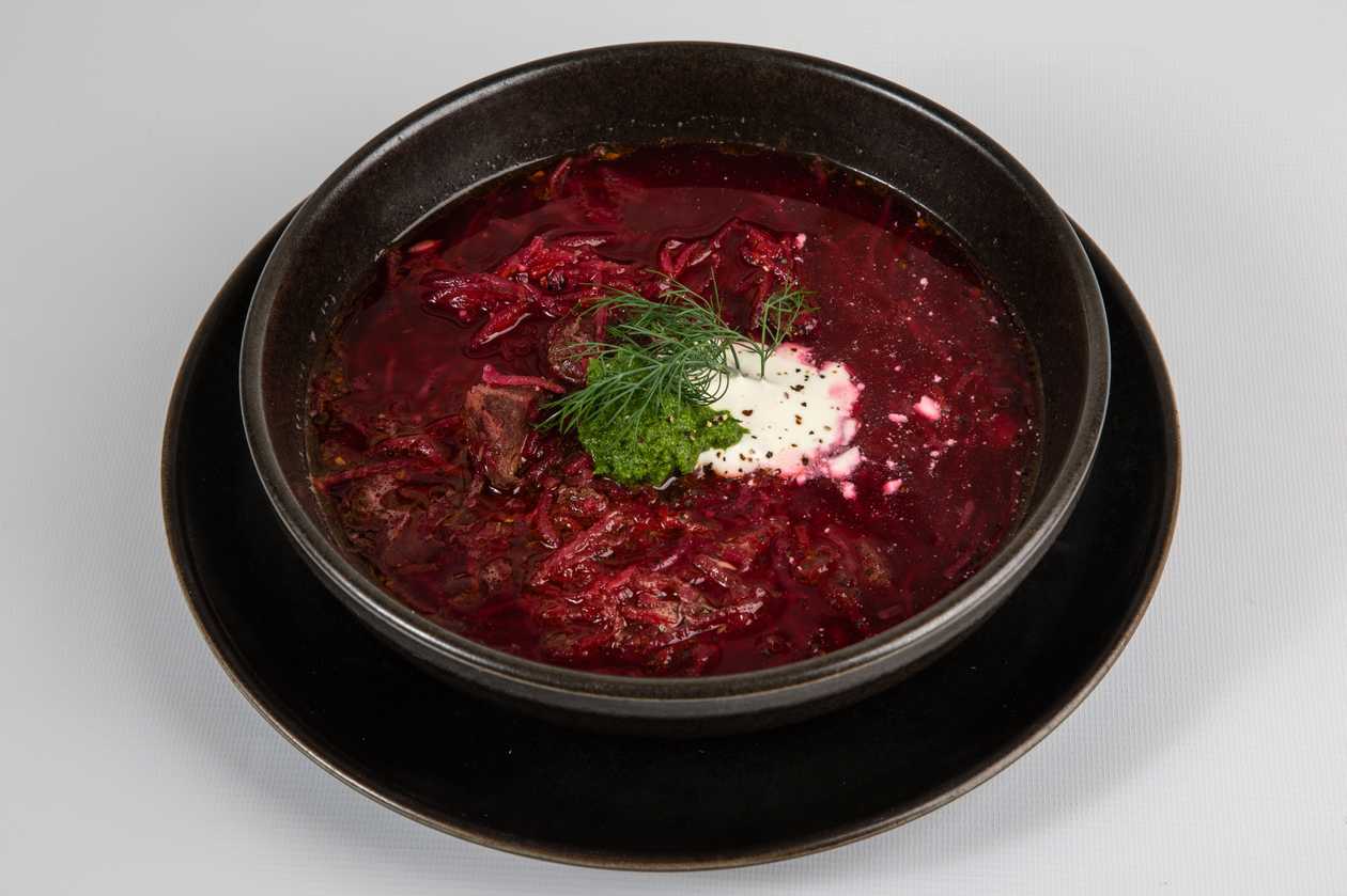 Ukrainian borscht with beef