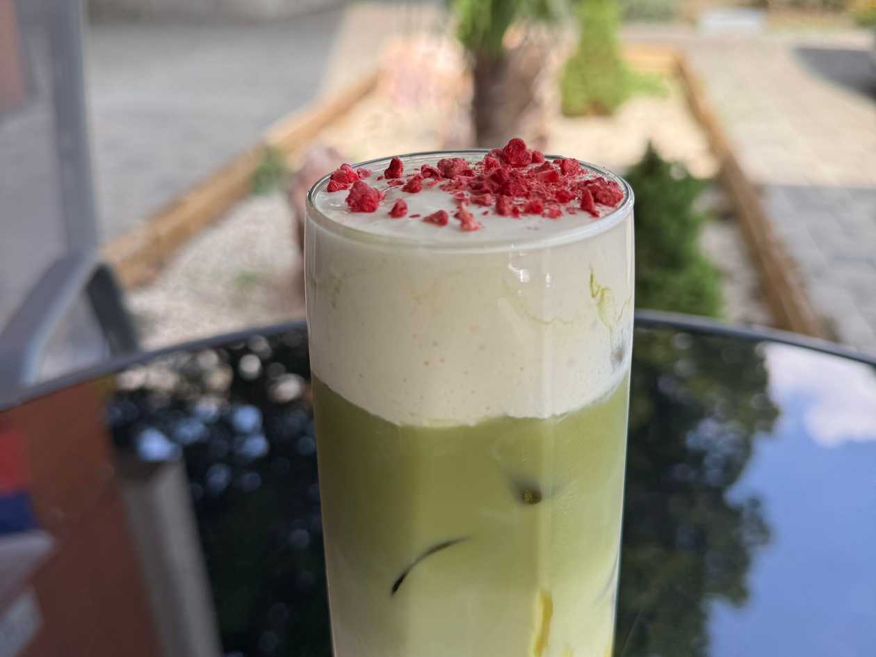 Passion Fruit Cloudy Ice Matcha