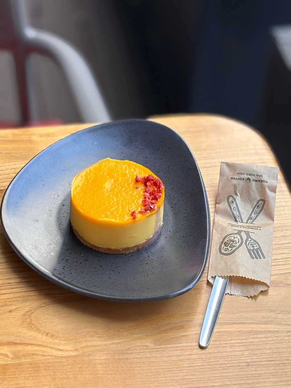 Cheesecake cu mango