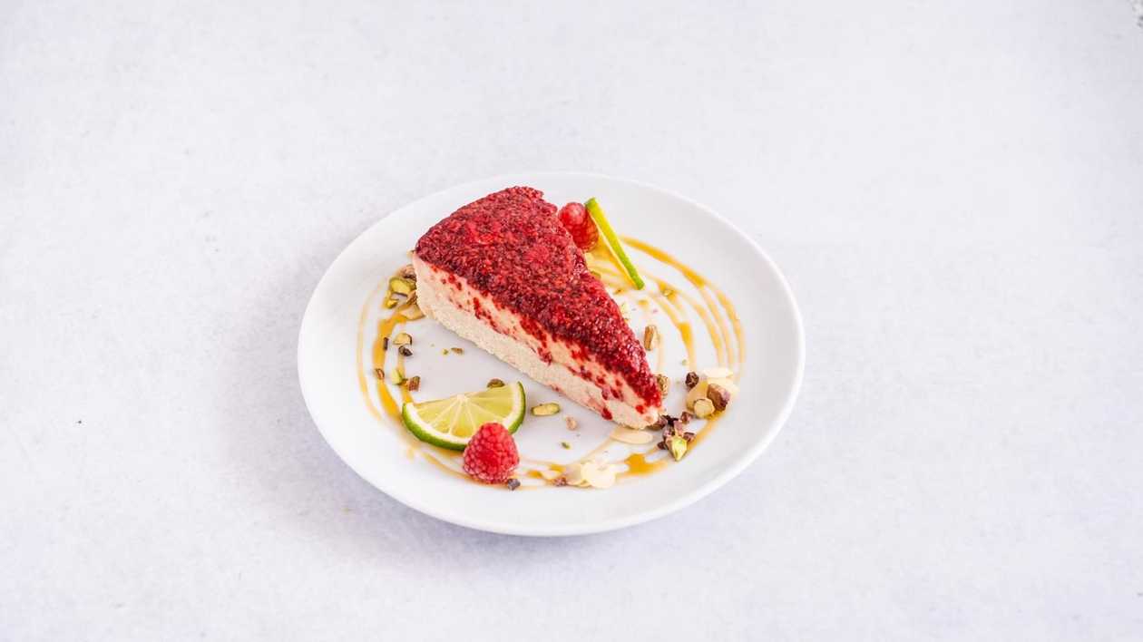 Rawffaewllo Cake with Raspberries