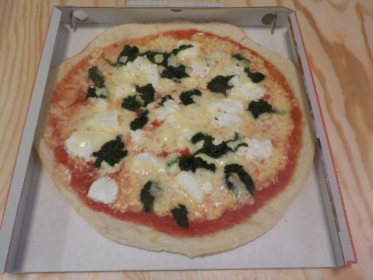 RICOTTA E SPINACI cca 45cm, PRO 3/4 DOSPĚLÉ