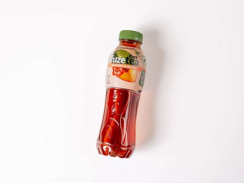 Fuze tea  černý - broskev  0,5l