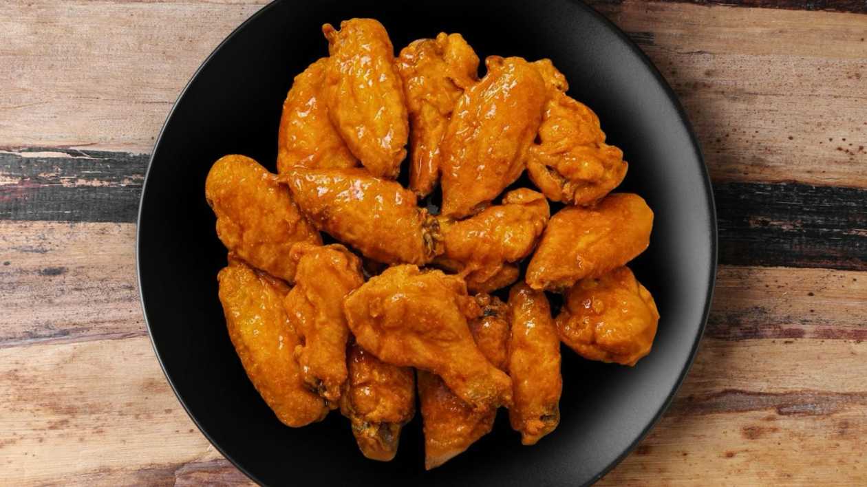 3  Buffalo Wings