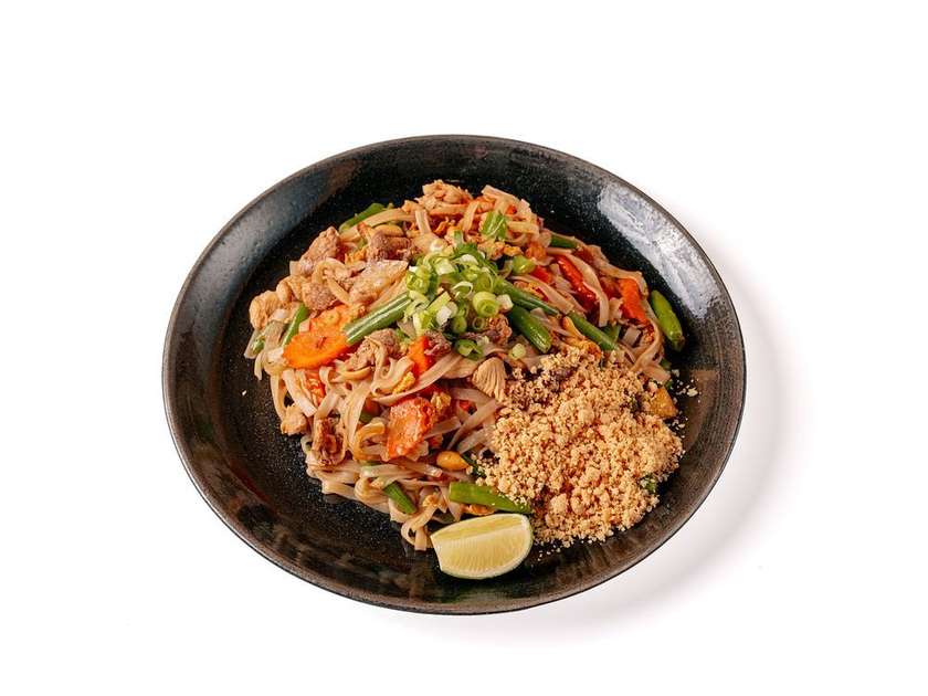 Phad Thai Kai Med Ma-Muang