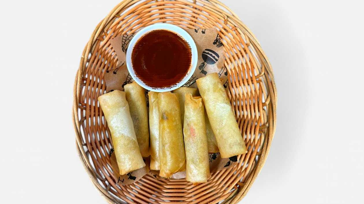 Banana Spring Rolls with Chocolate Sauce