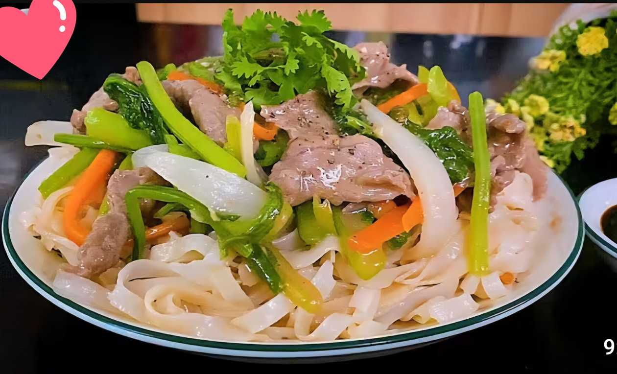 39. Fried Pho Noodles