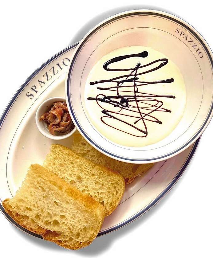 Bruschetta ze Stracciatelą