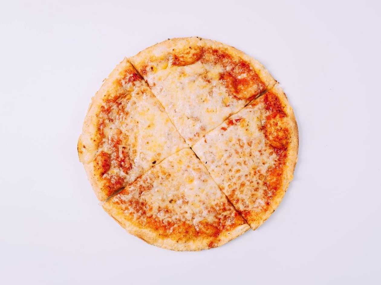 SÝROVÁ pizza