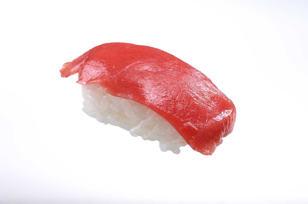 Maguro tuna nigiri