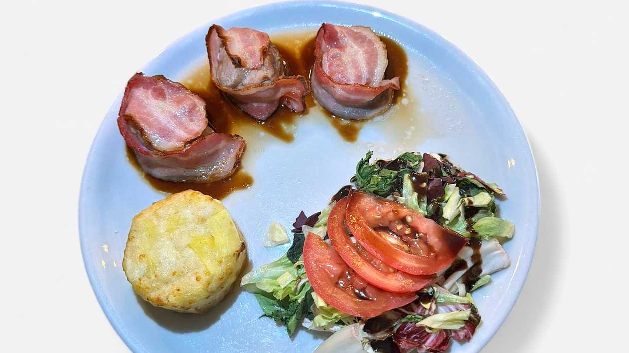 Pork Fillet Medallions with Potato Gratin and Teriyaki Sauce