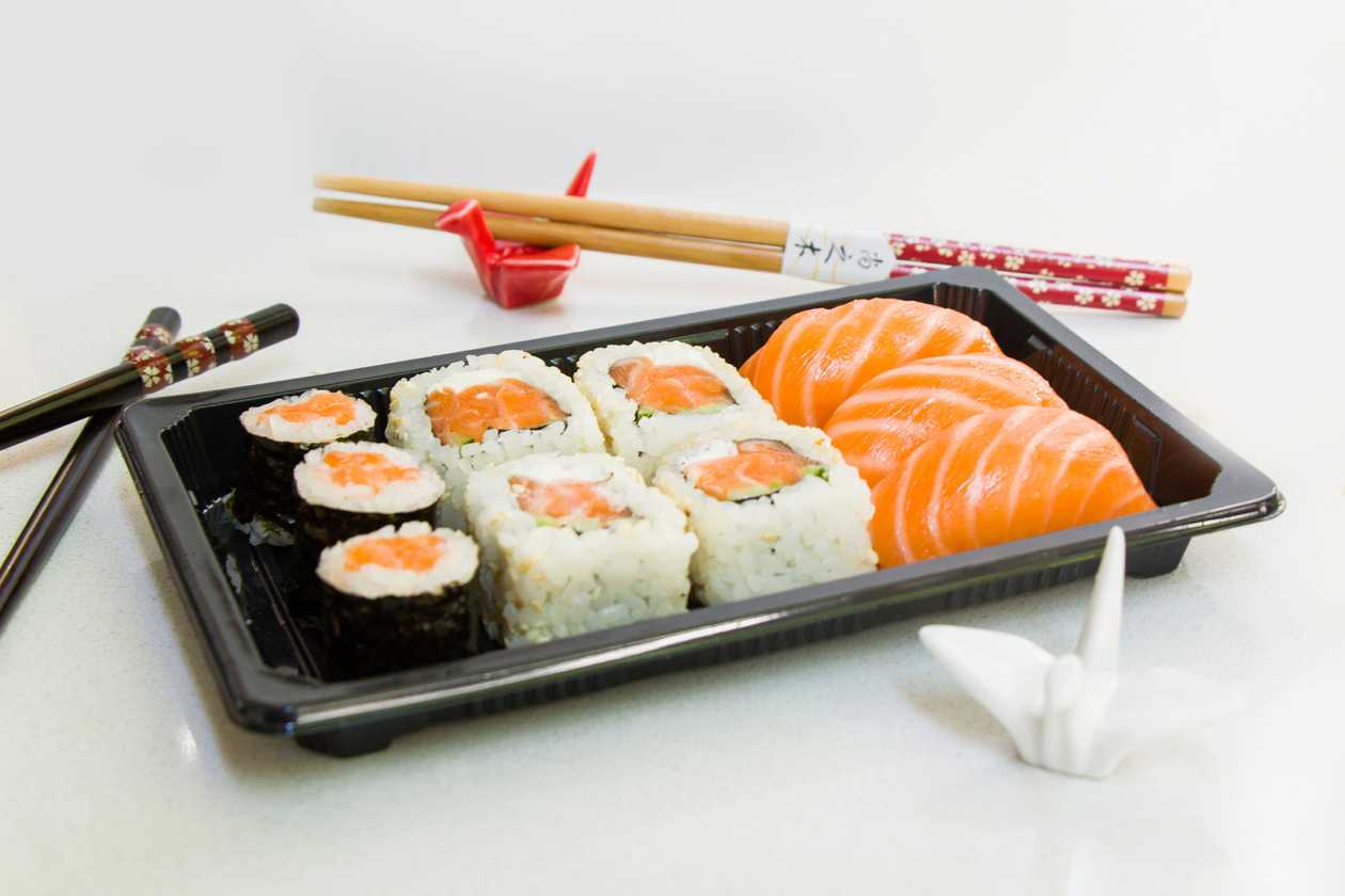 Sushi losos 16ks