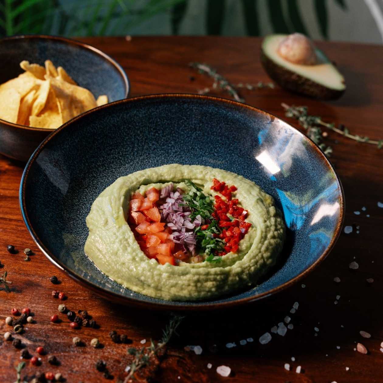 Guacamole with Nachos