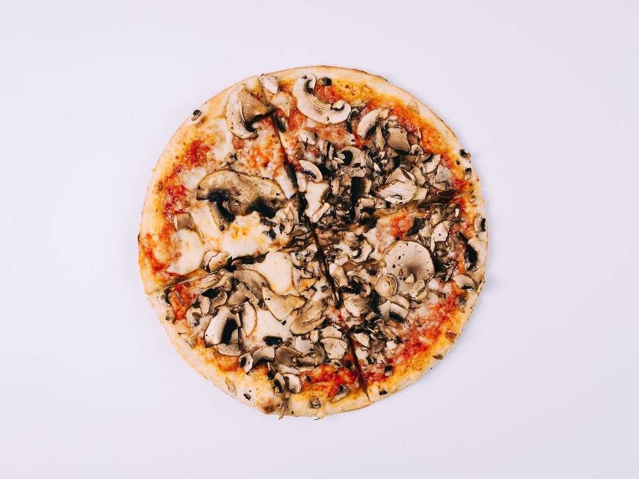BEZLEPKOVÁ-VEGAN ŽAMPIONOVÁ pizza