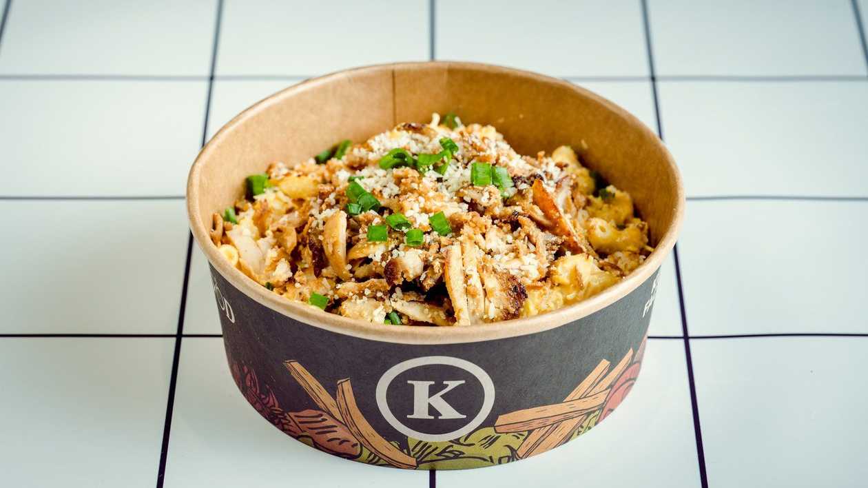 Mac & Cheese + Chicken Gyros