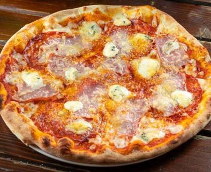 Pizza Spianata with Bacon