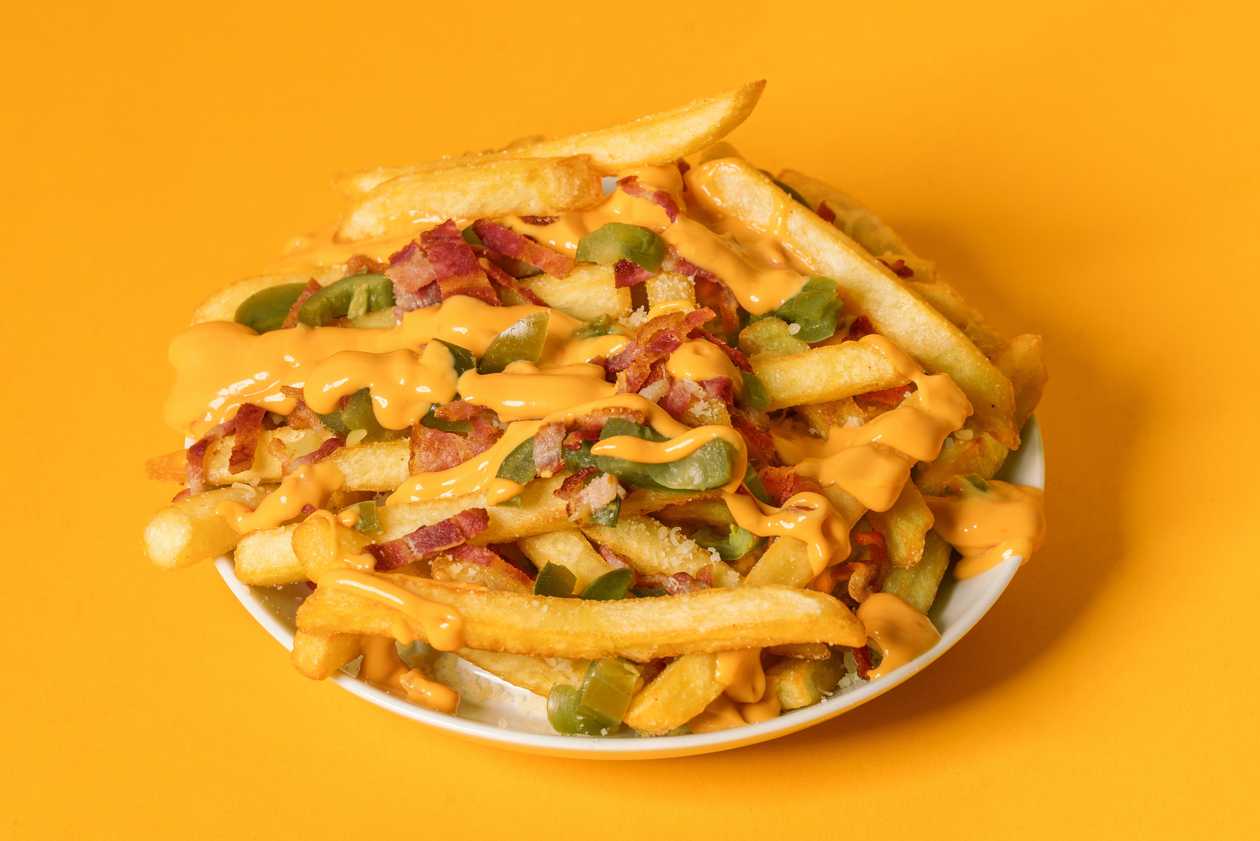 Hranolky s chedarom a Jalapeño