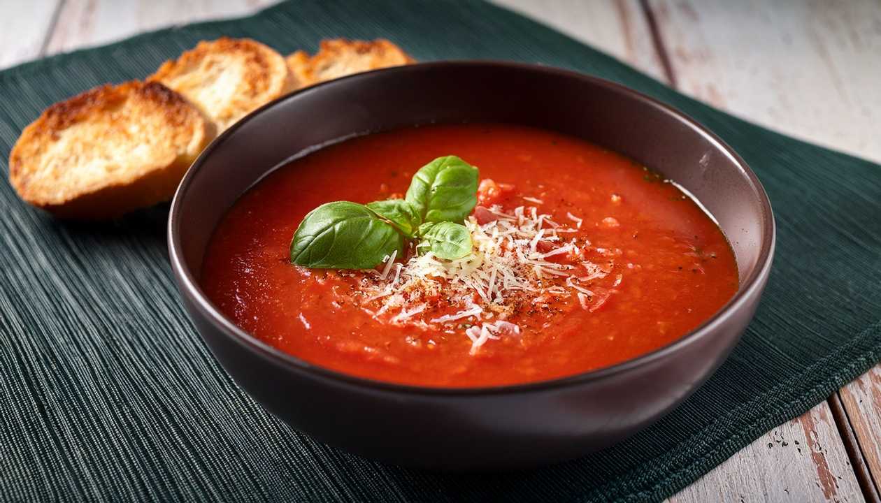 Paradajková s parmezánom