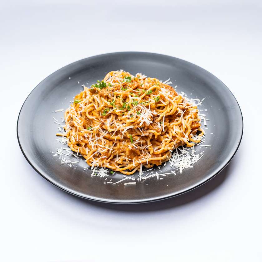 NEW! Spaghetti Chicken Bolognese