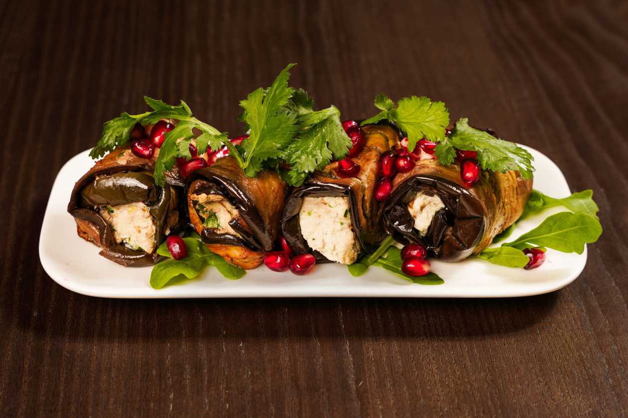 Eggplant rolls with chicken mousse filling (4pcs.)