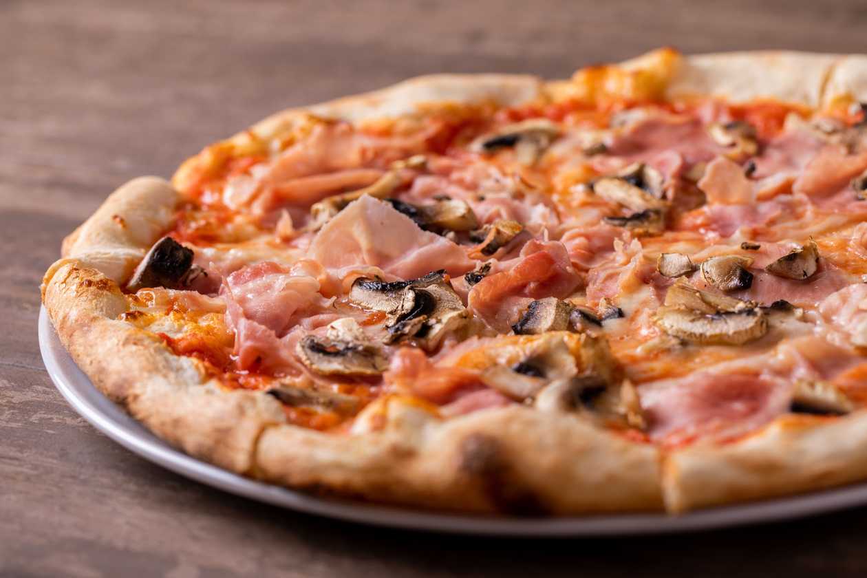 Pizza Regina
