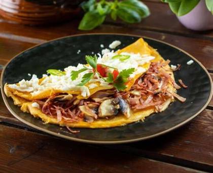 Omelette with Prosciutto and Mushrooms 230 gr