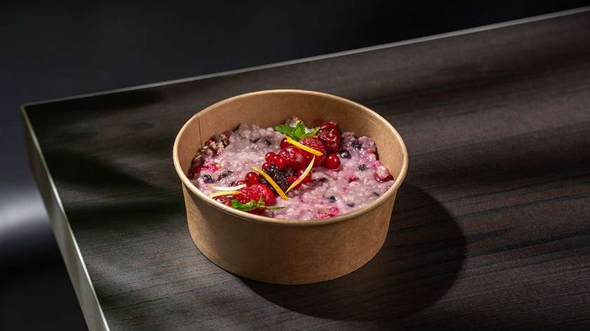 Berry oatmeal